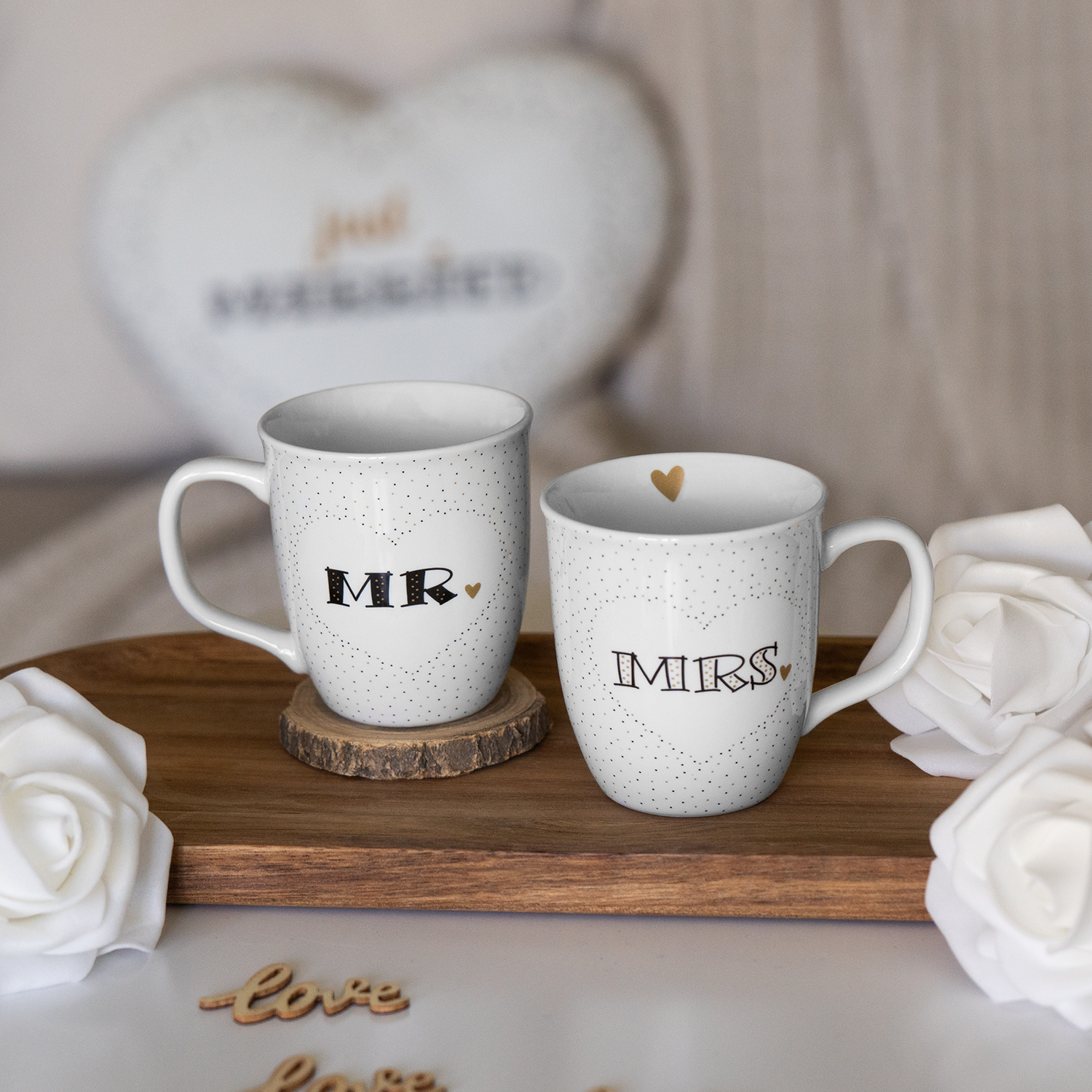 Weiße Espressotassen-Set MR & MRS mit Goldherz und Punktemuster