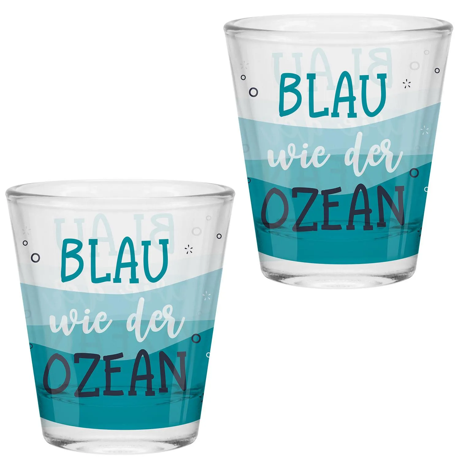 Schnapsglas mit blau-weißen Ozean-Wellen und Schriftzug Blau wie der Ozean