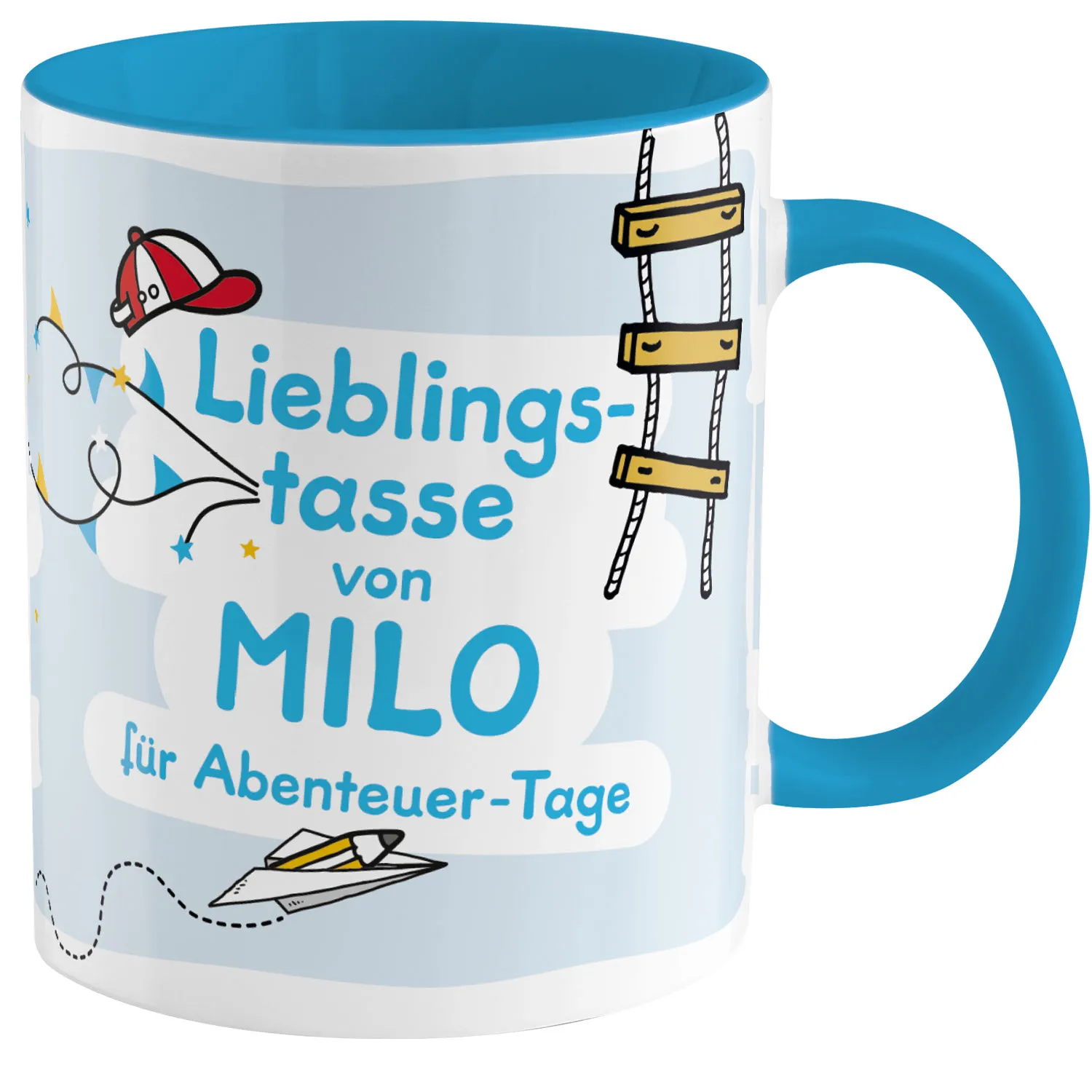 Blau-weiße Kindertasse mit Abenteuer-Motiv und Milo-Label, Papierflugzeug und Wolken
