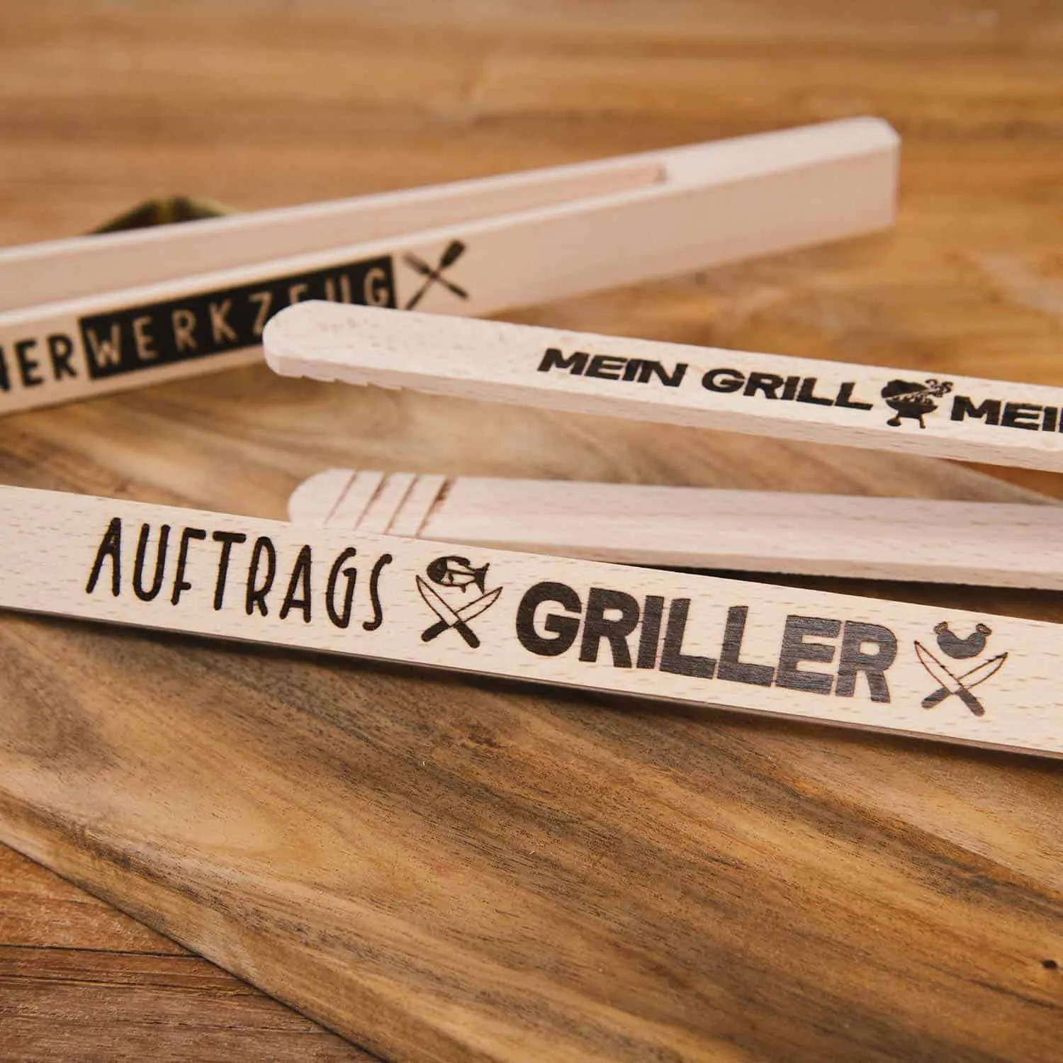 Kochlöffel aus Buchenholz mit Sprüchen zum Grillen