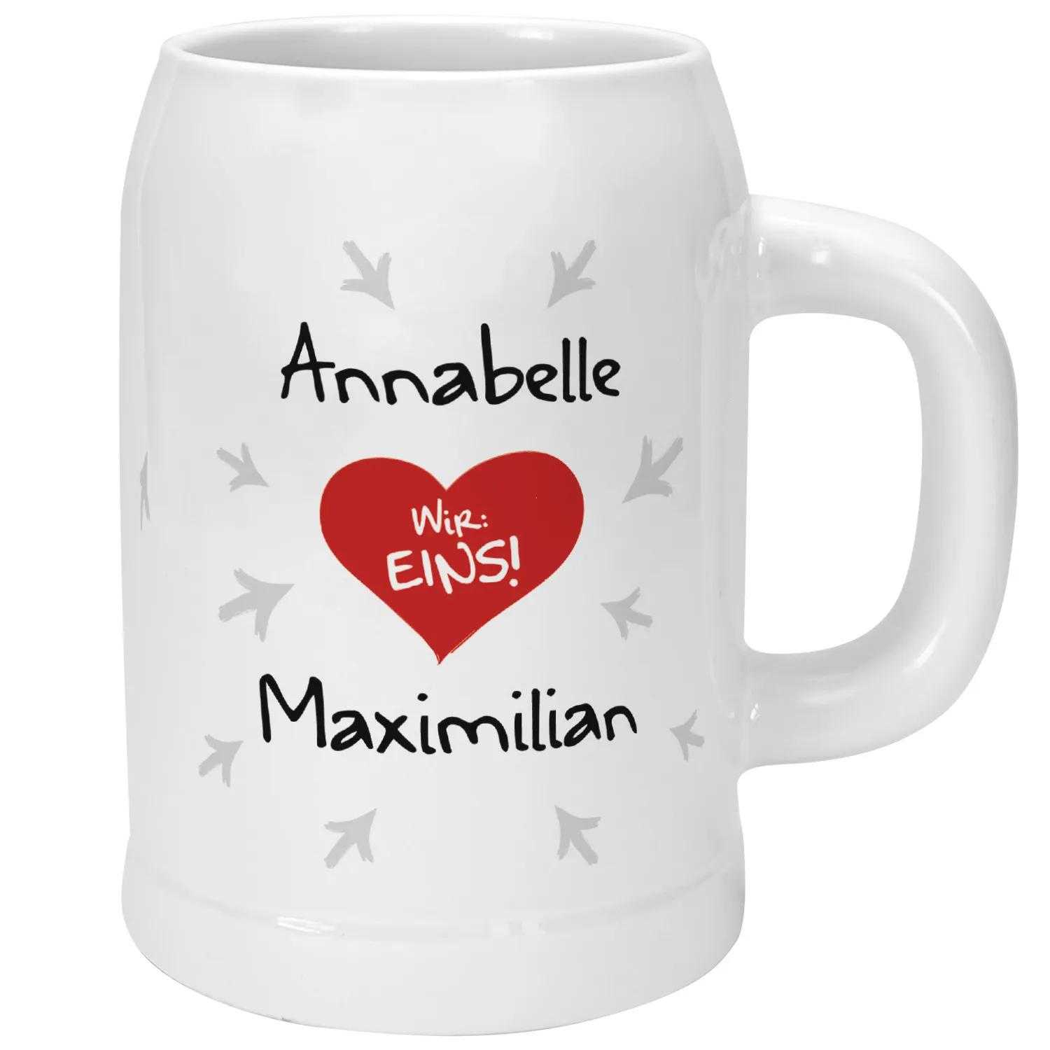 Weißer Keramik-Bierkrug mit rotem Herz und den Namen Annabelle und Maximilian