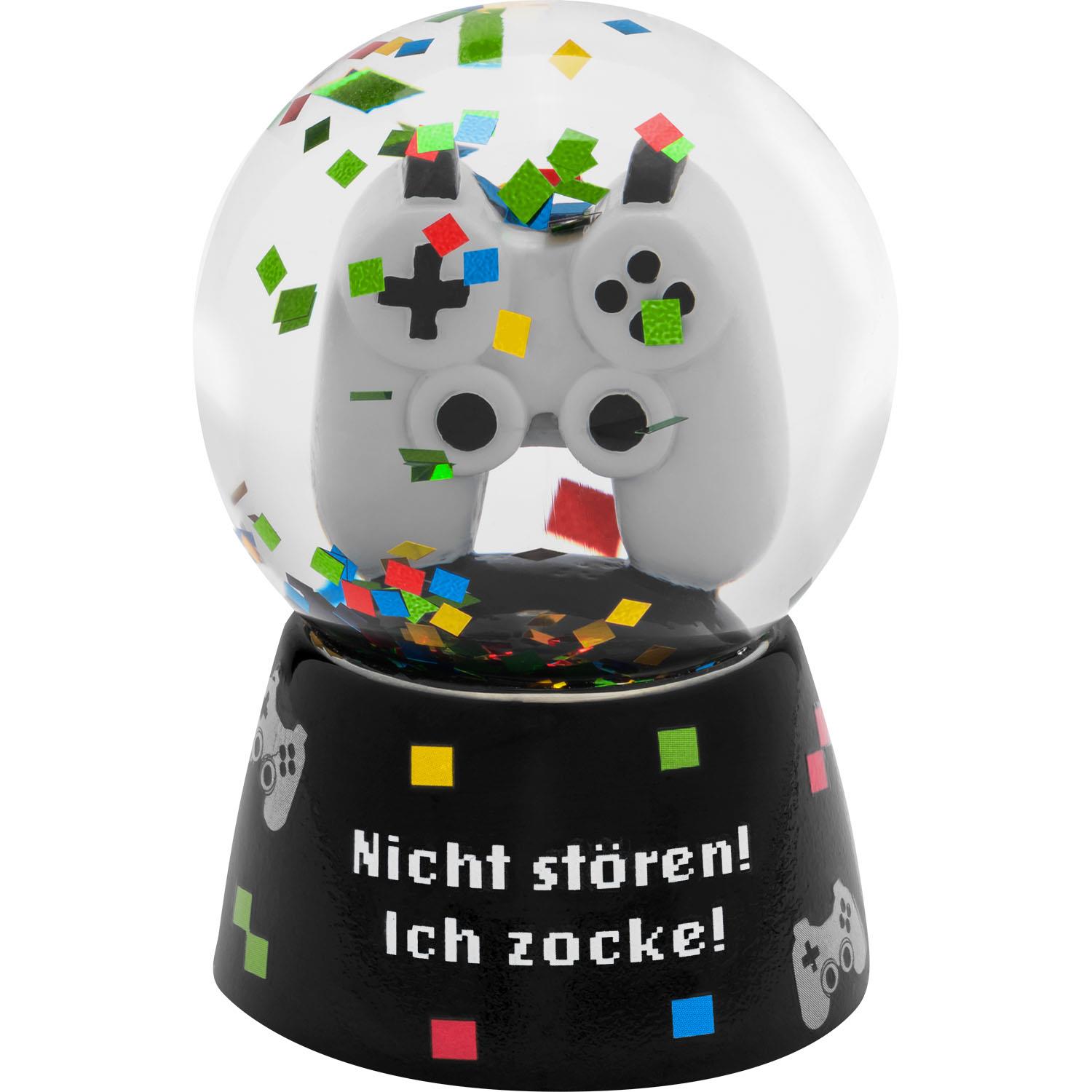 Schneekugel mit Gaming-Controller, buntem Glitter, schwarzem Sockel mit 'Nicht stören! Ich zocke!'