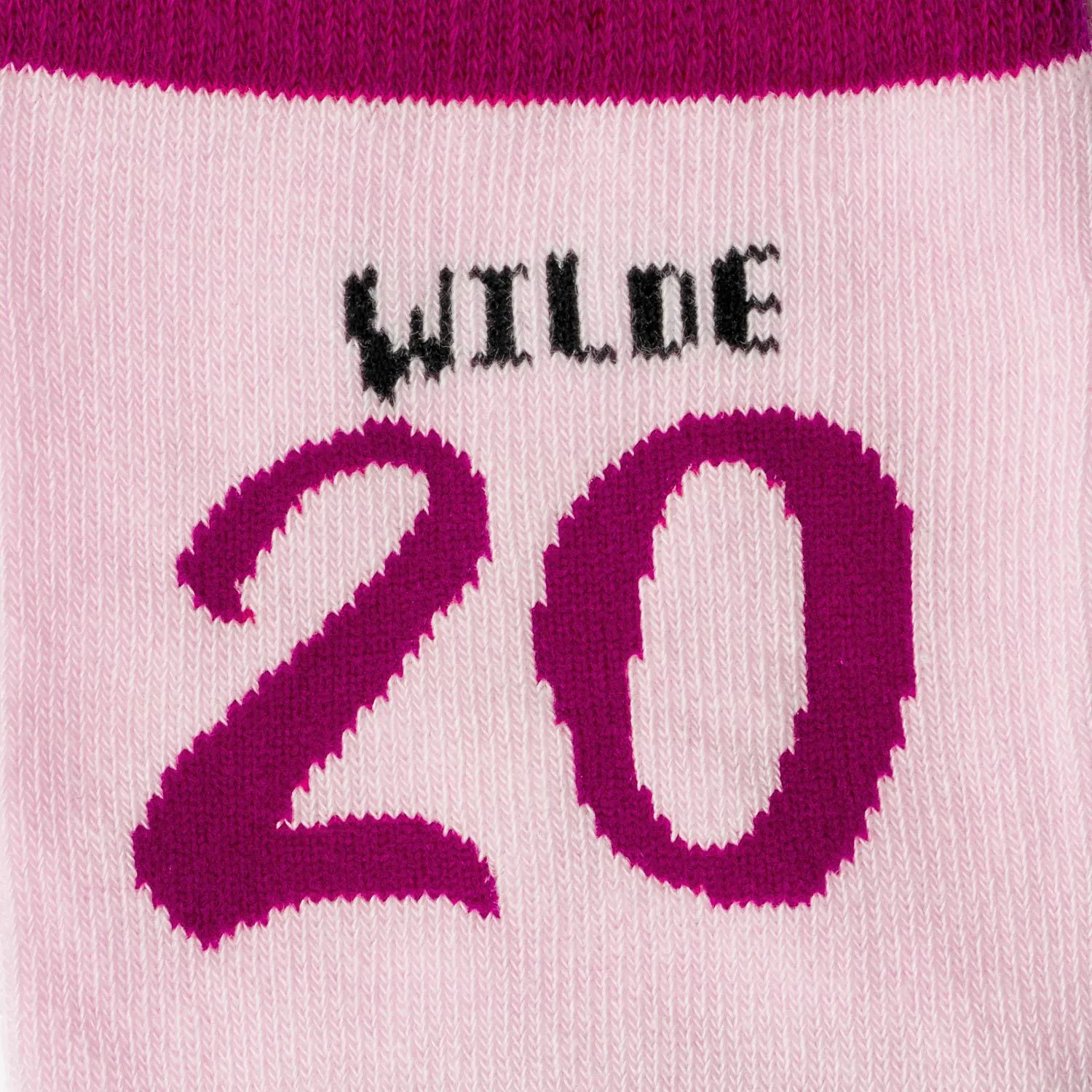 Rosa Socke mit Magenta-Zahl 20