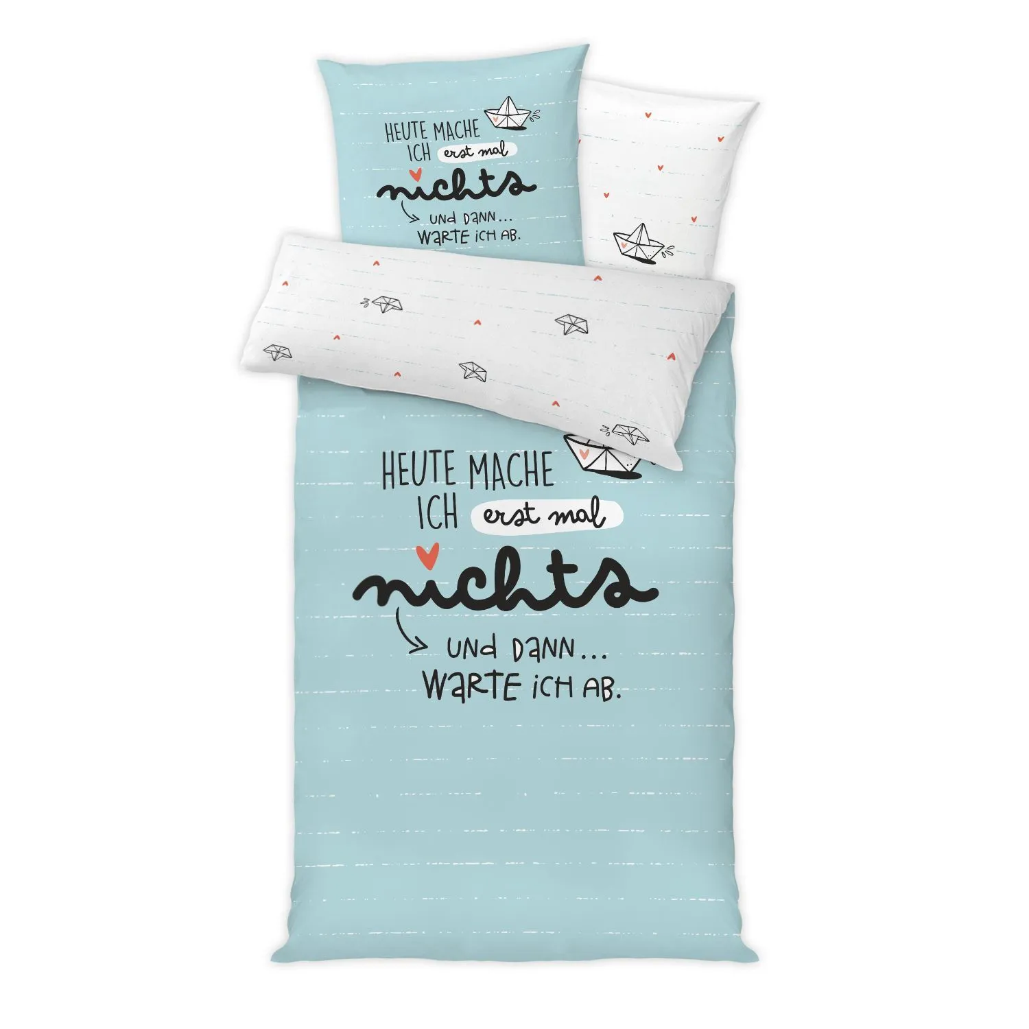 Pastellblaue Bettwäsche mit Spruchmotiv und Papierboot-Motiven, wendbar, Reißverschluss, OEKO-TEX.