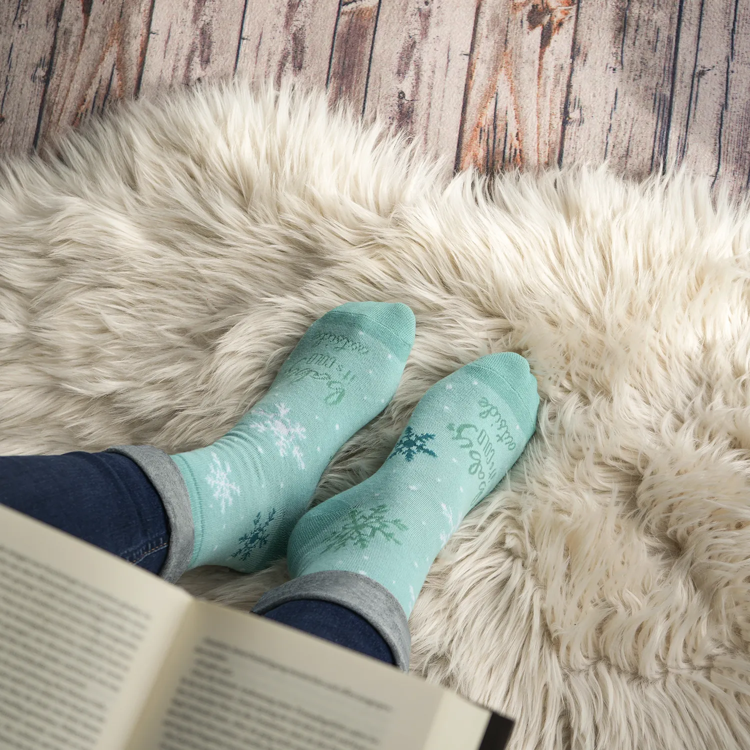 Türkisblaue Zaubersocken mit Schneeflocken, 1 Paar