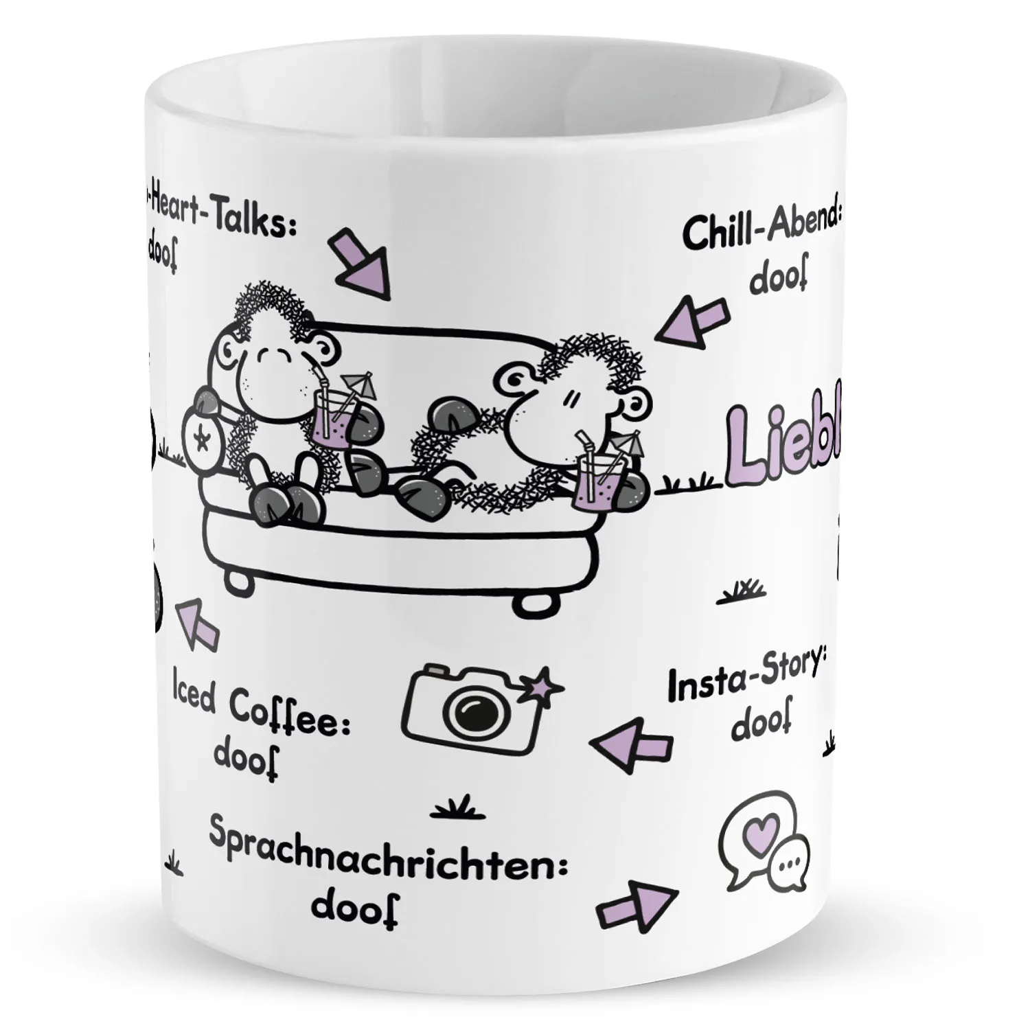 Weiße Porzellan-Tasse mit zwei Schafen auf der Couch, schwarz-weiße Linien und Sprüche.